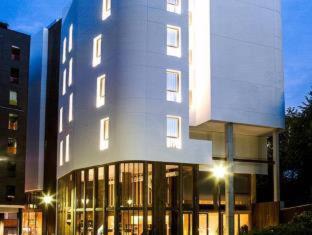 San Sebastian Centro Hotel | Discover Zenit San Sebastián: 4-Star Hotel with Hot Tub