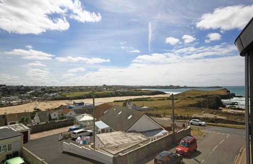 Newquay Apartment | Beachfront Zenith 16 with Ocean Views and Family Amenities