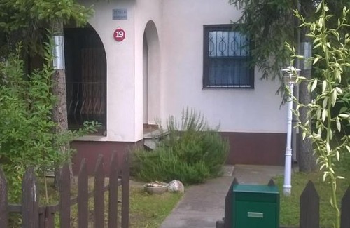 Agard Villa | Pet-Friendly ZENITH APARTMAN: 4-Star Comfort Awaits