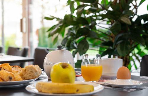 Le Beau Site Hotel | Zenith Hotel Caen: Family-Friendly Stay with Great Reviews
