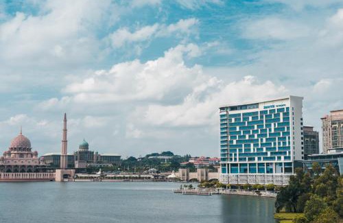 Putrajaya Hotel | Experience Zenith Hotel Putrajaya: 5-Star Oceanfront Escape