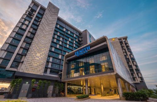 Putrajaya Hotel | Experience Zenith Hotel Putrajaya: 5-Star Oceanfront Escape
