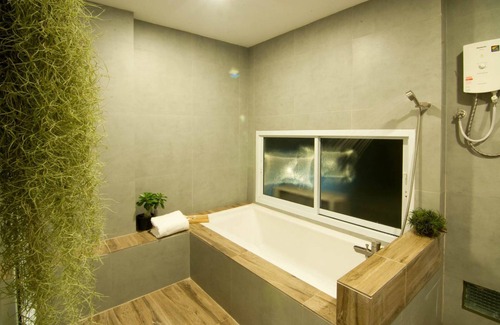 Nai Mueang Hotel | Top-Rated Zenith Residence Hotel with Family-Friendly Amenities