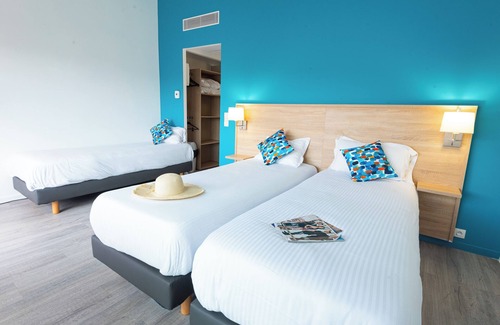 Le Cannet Hotel | Relax at Zenitude Hôtel-Résidences Le Cannet with Pool & Spa