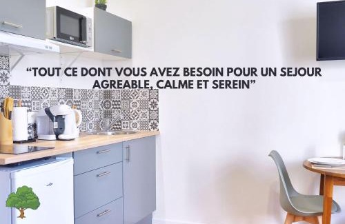 Saint-Quentin Apartment | ZenkaSerenity- 5min Centre A29-26, Ferme moderne