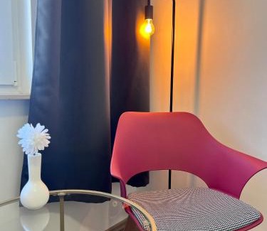 Duisburg City Center Apartment | Stylish Apartment in Duisburg: Perfect for Commuters