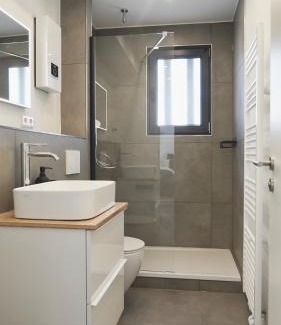 Wuppertal Apartment | Modern Hotel near Düsseldorf and Köln, Family-Friendly Stay