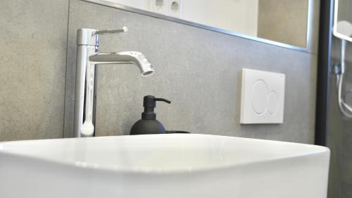 Wuppertal Apartment | Modern Hotel near Düsseldorf and Köln, Family-Friendly Stay