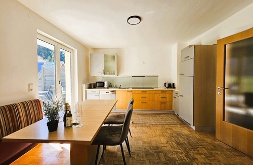 Villach Condo | Ideal Stay in Villach: Ocean Views & Family-Friendly Amenities