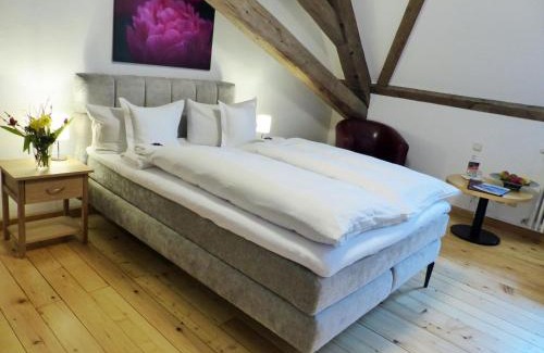 Benediktbeuern House | Explore Nature at Gästehaus im Maierhof - Family-Friendly Stay