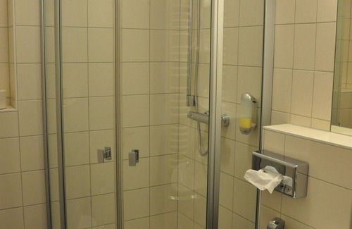 Lehnin Hotel | Accessible Comfort at Zentrum-Kloster-Lehnin - Rated 9.2/10