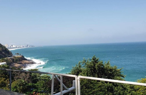 Vidigal Apartment | Oceanfront ZEP SUITE with Breathtaking Sea Views