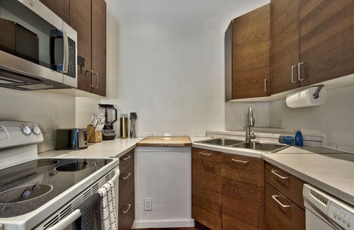 Zephyr Cove Condo | Convenient Zephyr Cove Retreat: Bike, Ski & Swim Nearby