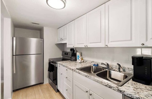Zephyrhills House | Zephyrhills Comfort Duplex #2 🛋️| 2 Bed 2 Bath