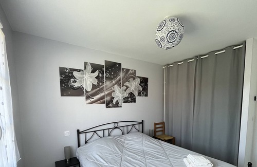 Cambo-les-Bains House | Zerua House, Basque Country
