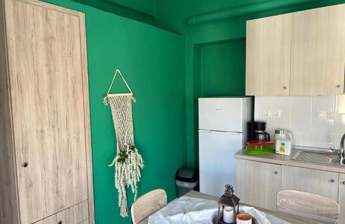 Nei Pori Apartment | Pet-Friendly Retreat at Zeusplace Akti Platamonas