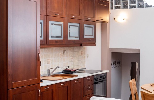Dio-Olympos Villa | ZeusPlace Villa Marouso: Family-Friendly Getaway with Kitchen