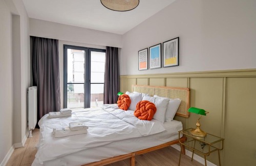 Pendik Apartment | Discover Zeytindalı by Newinn: 4-Star Accessible Retreat