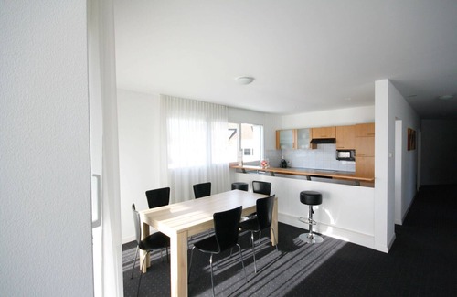Cham Apartment | Top-Rated ZG Edelweiss with Lake View & Spa Amenities