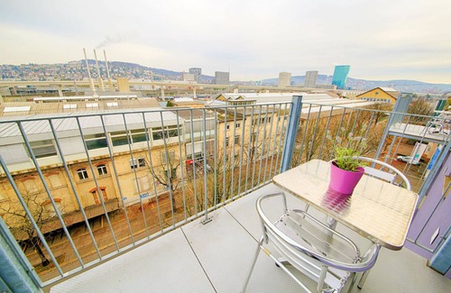 Center Apartment | Discover ZH Indigo - Letzigrund HITrental Apartment Awaits