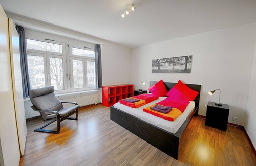 Oerlikon Apartment | Experience ZH Raspberry III - Oerlikon HITrental Apartment
