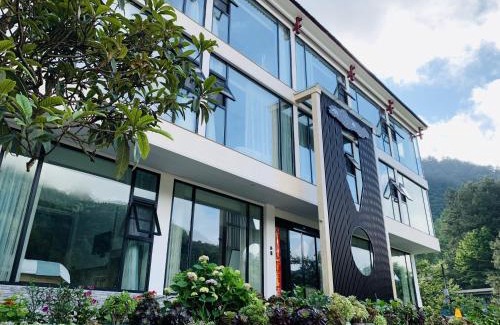 Wulingyuan House | Experience Zhang Jia Jie Forest Park Dream with Pool & Breakfast
