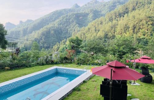 Wulingyuan House | Experience Zhang Jia Jie Forest Park Dream with Pool & Breakfast
