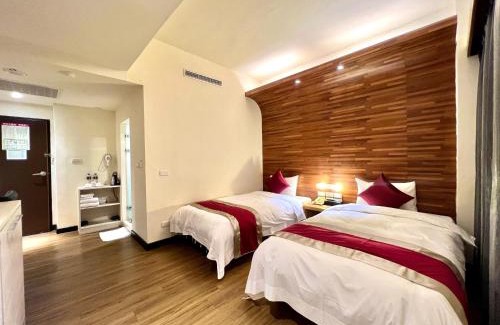 Kaohsiung City Centre Hotel | Explore Zhao Lai Hotel: Comfortable Stay with Breakfast