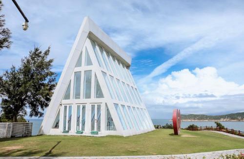 Xiangzhou District Hotel | Experience Relaxation at Zhuhai Dong'ao Island Marriott Resort