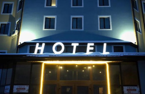 Kyiv Hotel | Discover Zhuliany City Hotel: Accessible & Family-Friendly Stay