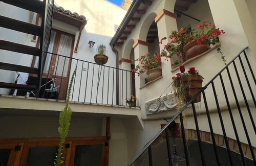 Vasto Apartment | Cozy Zì Albina Apartments in Historic Vasto Center