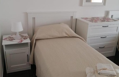 Alberobello Apartment | Top-Rated Zi' Peppino: Family-Friendly Retreat Awaits