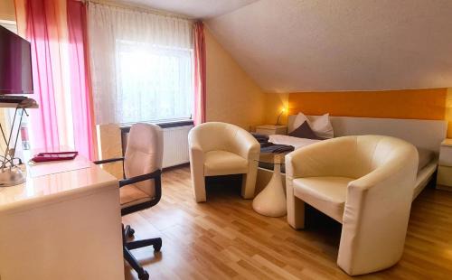 Rotensol House | Cozy Zi19 Double Room Schönblick with Balcony & Pet Friendly