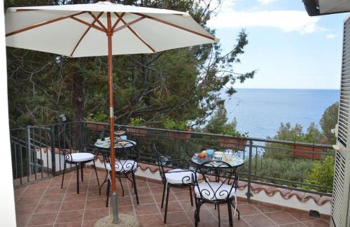 Cersuta Bed & Breakfast | Family-Friendly Retreat at Zia Yaya - Rated 10/10 by Guests