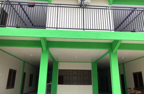 Salatiga House | Budget-Friendly Zidney Guesthouse Syariah with Breakfast