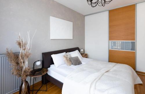 Avoti Apartment | Cozy Ziedondarza Park One Bedroom Apartment with Balcony