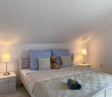 Lagow House | Discover Zielone Okiennice Łagów: Family-Friendly Retreat