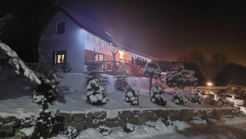 Sosnowka Ski Chalet | Experience Zielony Zakątek 2: Guest Rated 9.8 with Hot Tub