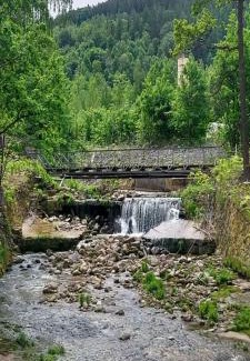 Milkow House | Pet-Friendly Zielony Zakątek Karpacz with Hot Tub Access