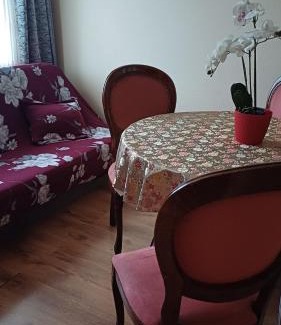 Liepaja Apartment | Oceanfront Ziemielu Mols Apartments with Hot Tub & Views