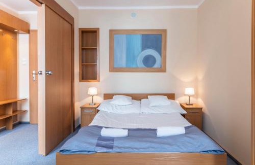 Jarnołtowek Resort | Oceanfront Retreat at Ziemowit: Pet-Friendly & Spa Amenities