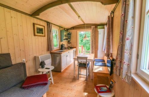 Rutenberg House | Affordable Stay at Zigappo Classique - Pet & Child Friendly