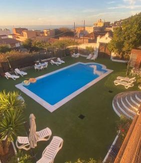 Vilaflor House | Discover Ziggys Mountain Retreat: Family-Friendly Oasis