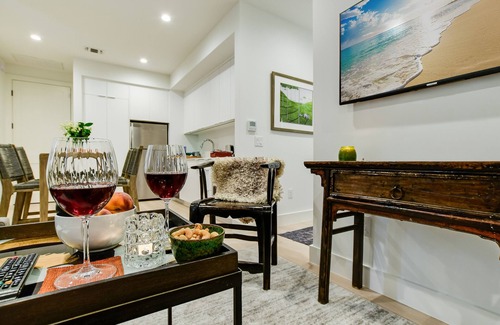 Barton Hills Apartment | Discover Zilker Garage Apartment - Your Ideal Retreat!