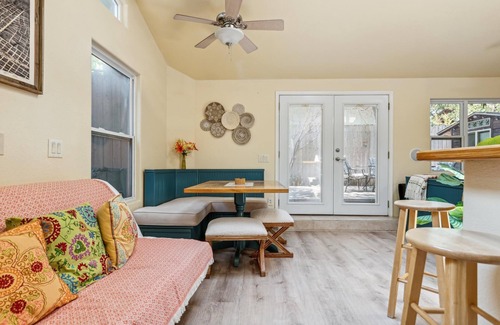 Zilker Apartment | Cozy Zilker Park Cottage with Breakfast in Austin