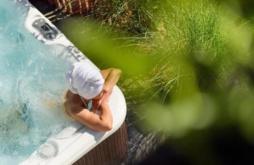 Stumm Ski Chalet | Oceanfront Retreat at Chalet E: 4-Star Guest Rated 10/10