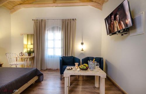 Zikhron Ya'aqov Cabin | Discover Zimer Baronita: Enjoy Breakfast & Great Reviews