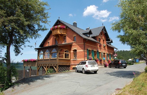 Klingenthal Cottage | Cozy Stay at Berggasthaus & Pension Schöne Aussicht