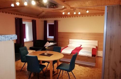Sankt Peter am Kammersberg Apartment | Comfortable Rooms at Marktcafe in Sankt Peter am Kammersberg