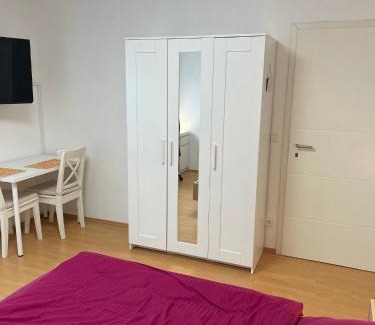 Durlach Apartment | Cozy Room in the Heart of Durlach with Kitchen Access